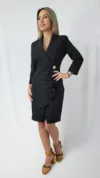 Rochie tip sacou neagra prevazuta cu volanase