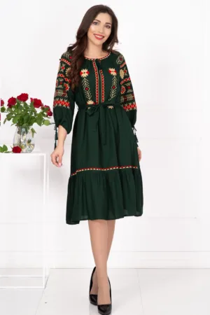 Rochie traditionala verde Ines brodata cu motive populare