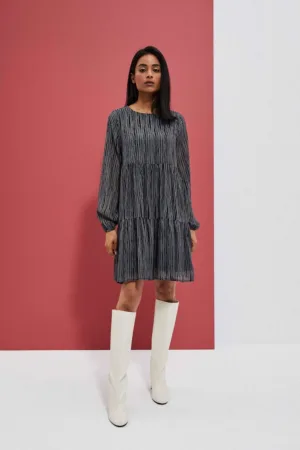 Rochie trapezica neagra cu imprimeu