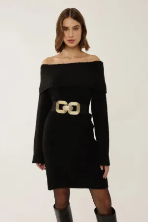 Rochie tricotata  cu dungi - umeri goi - neagra - material confortabil