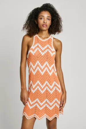 Rochie tricotata cu model