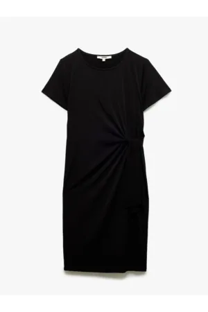 Rochie-tricou cu detaliu cu volane