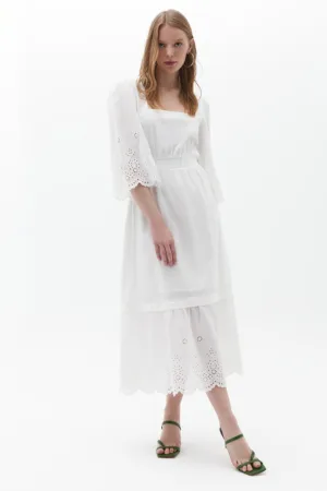 Rochie uni cu maneci medi
