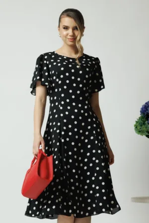 Rochie vaporoasa din voal neagra cu buline si maneci scurte fluture
