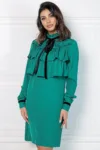 Rochie verde cu volane pe bust