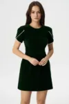 Rochie verde mini din catifea Silvia cu margele decorative