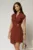 Rochie DY Fashion scurta caramizie cu decolteu petrecut si accesorii