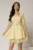 Rochie DY Fashion scurta galbena cu dantela la fusta si maneci