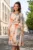 Rochie de zi in clos Karen bej cu imprimeu floral