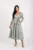 Rochie eleganta midi cu croi in clos si floare maxi