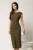 Rochie midi kaki din stofa conica cu guler si aplicatie