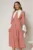 Rochie midi roz coniac cu buline si guler ascutit