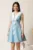 Rochie scurta bleu in clos cu flori 3D si guler alb